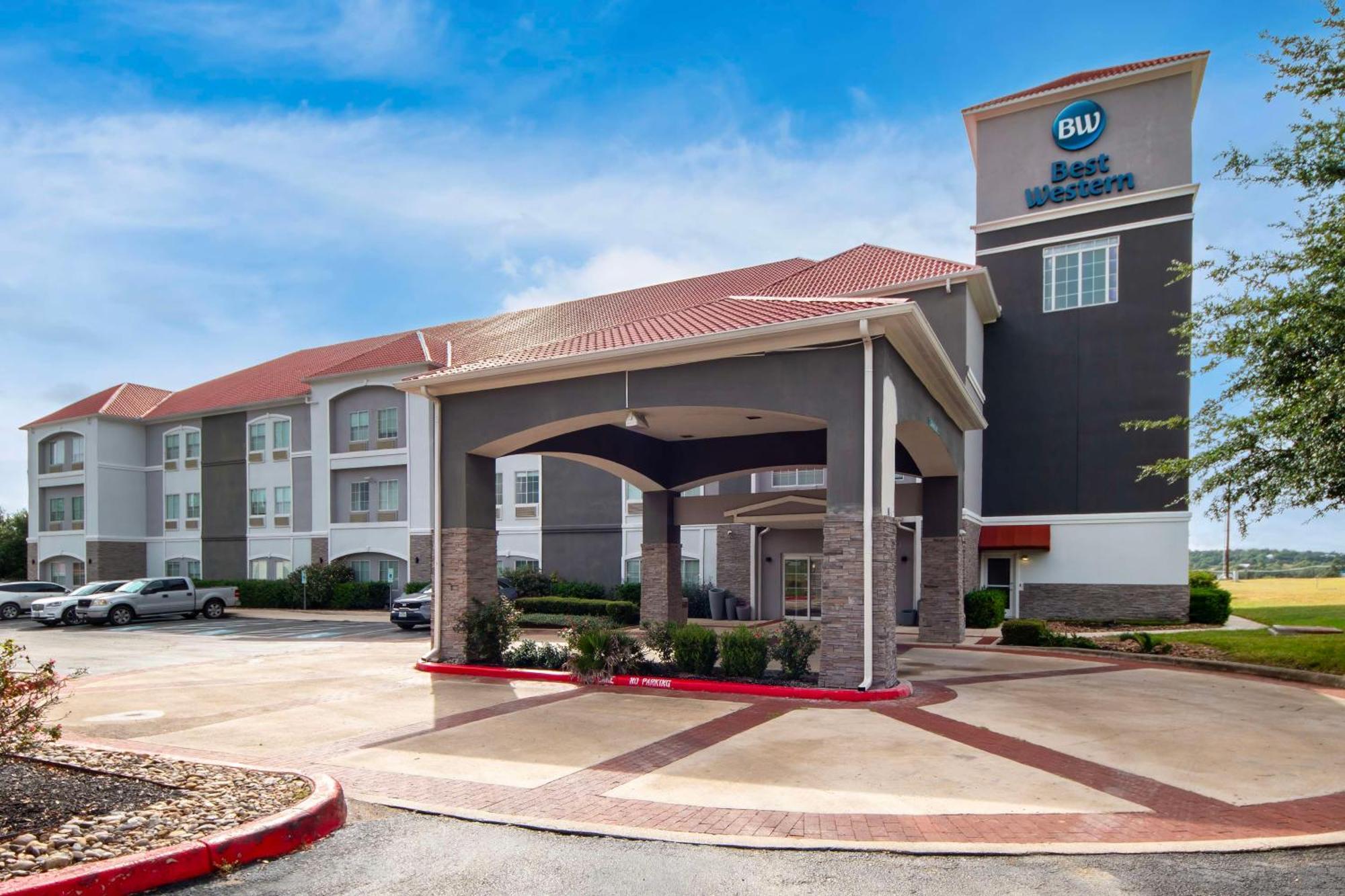 Best Western Boerne Inn & Suites Exterior photo
